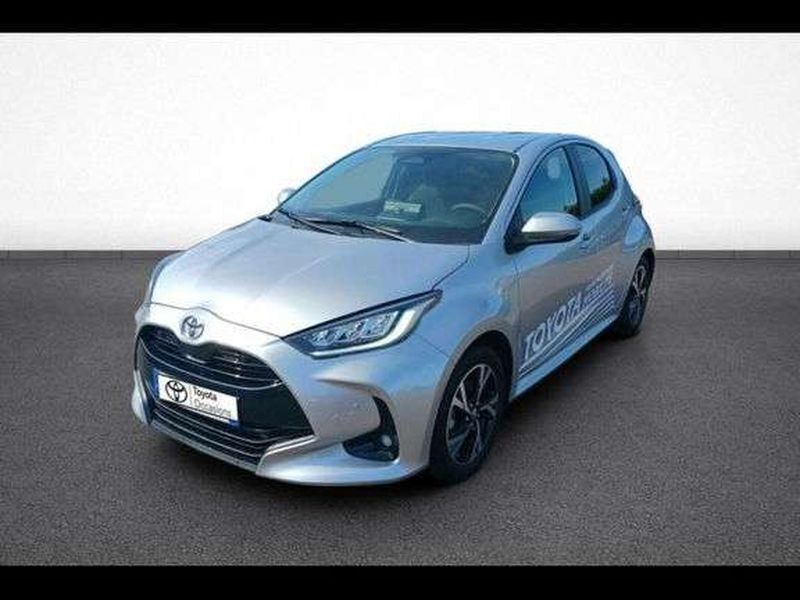 Nouvelle 2025 Toyota Yaris Hybrid Design Berline | 24 790 € (Prix assez cher) - Image 1/1