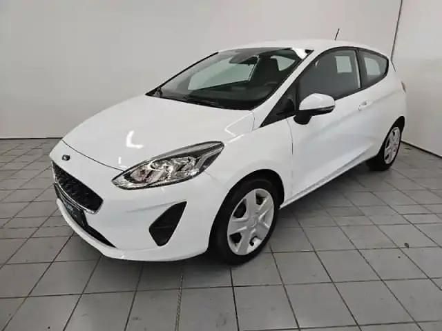Blanc glacier Utilisé 2020 Ford Fiesta Cool & Connect Berline | 10 490 € - Image 1/4