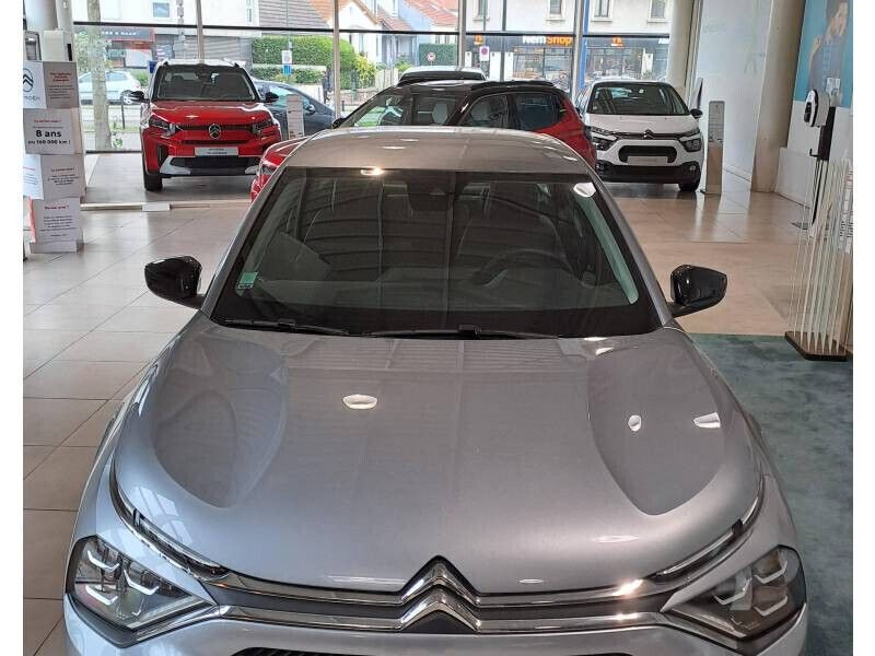 Gris Utilisé 2023 Citroën e-C4 Feel Berline | 19 990 € (Bon prix) - Image 1/4