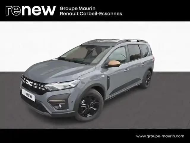 Gris Utilisé 2025 Dacia Jogger Extreme Monospace | 26 888 € (Prix juste) - Image 1/4