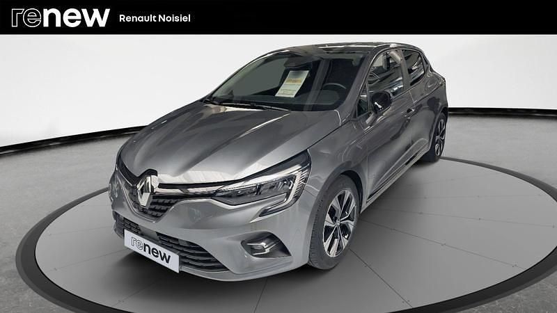 Gris Utilisé 2023 Renault Clio V Evolution Berline | 14 890 € (Prix juste) - Image 1/4