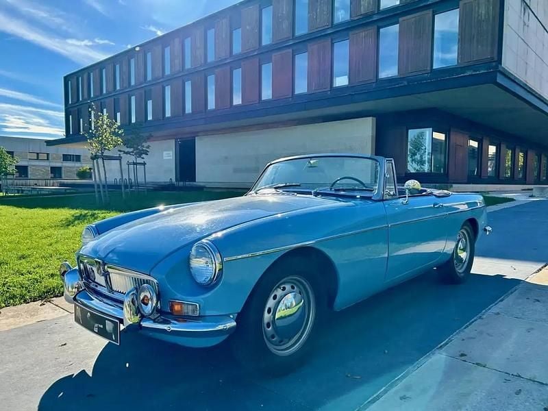 Occasion MG B 90 ch (66 kW) 1964 Bleu Cabriolet