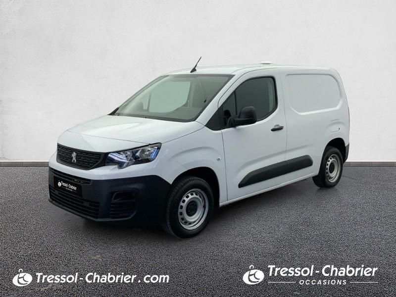 Blanc Utilisé 2023 Peugeot Partner S Van | 16 790 € - Image 1/4