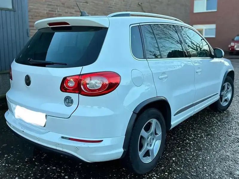 Blanc Utilisé 2010 VW Tiguan R-line SUV | 7 000 € (Prix juste) - Image 1/4