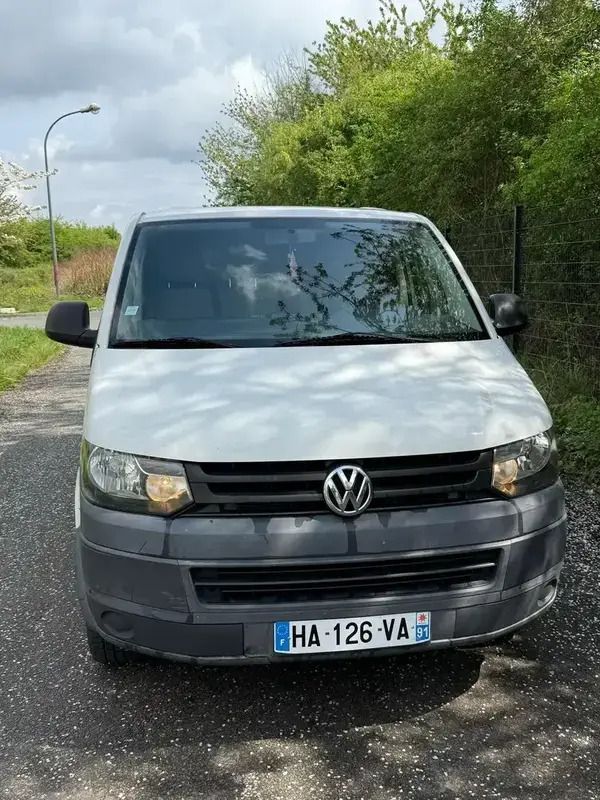Utilisé 2012 VW T5 Van | 12 000 € (Prix assez cher) - Image 1/4
