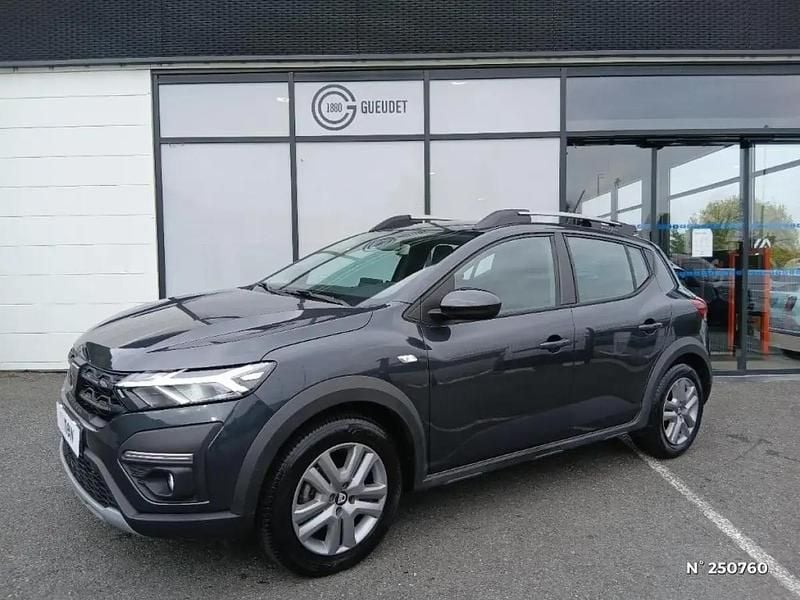 Gris Occasion 2021 Dacia Sandero Comfort Citadine | 12 490 € (Prix juste) - Image 1/4