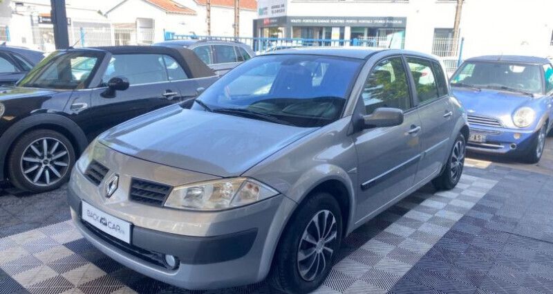 Beige Utilisé 2002 Renault Mégane II Expression Berline | 3 790 € - Image 1/4