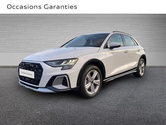 Nouvelle Audi A3 Design 150 ch (110 kW) 2026 Blanc arcona