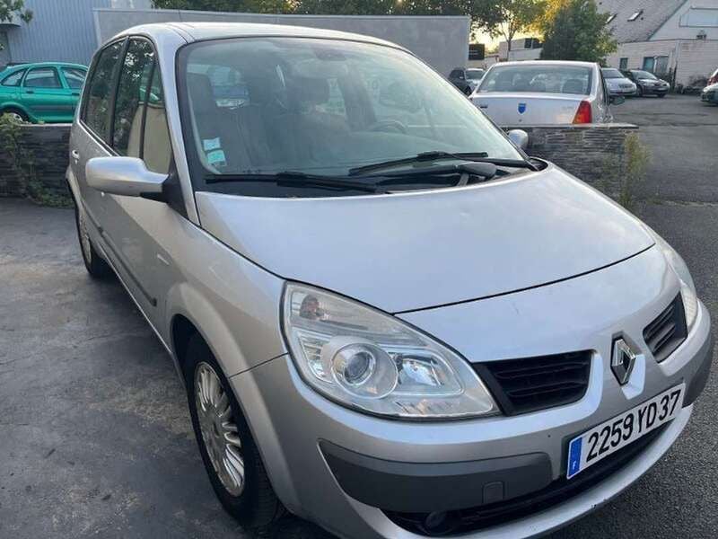 Occasion Renault Scénic II Privilege 132 ch (97 kW) 2007 Unknown Monospace