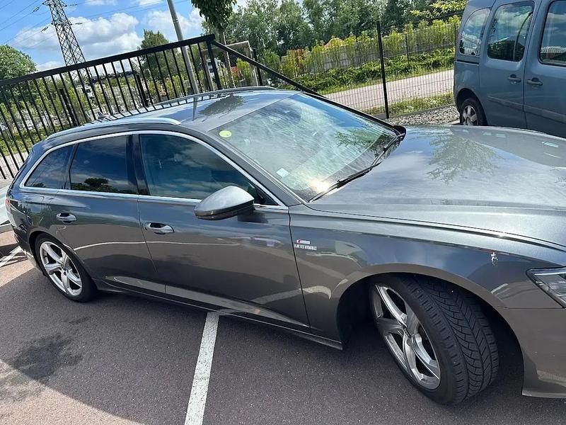 Gris Utilisé 2018 Audi A6 Sport Break | 27 500 € (Prix assez cher) - Image 1/4