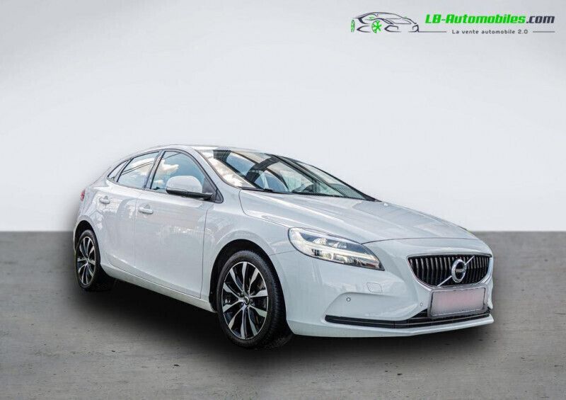 Utilisé 2019 Volvo V40 Break | 20 900 € (Prix cher) - Image 1/4
