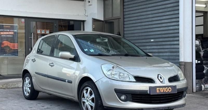 Occasion Renault Clio II 107 ch (78 kW) 2007 Beige Berline