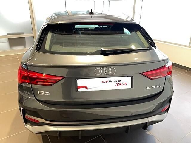 Occasion Audi Q3 Sportback S-Line 150 ch (110 kW) 2024 Gris daytona nacré SUV