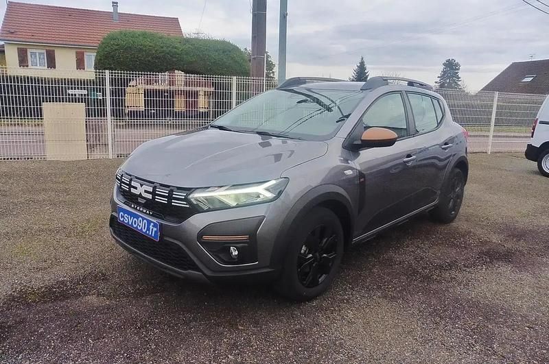 Gris Occasion 2025 Dacia Sandero Extreme Berline | 16 990 € (Prix juste) - Image 1/2