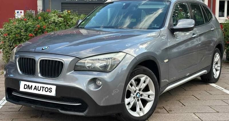 Gris Utilisé 2011 BMW X1 Comfort Edition SUV | 10 990 € (Prix juste) - Image 1/4