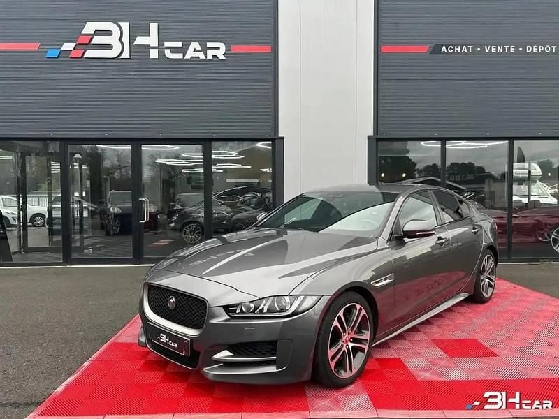Occasion 2017 Jaguar XE R-Sport Berline | 16 990 € (Prix juste) - Image 1/4