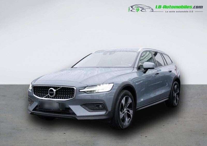 Utilisé 2021 Volvo V60 CC Break | 41 400 € - Image 1/4