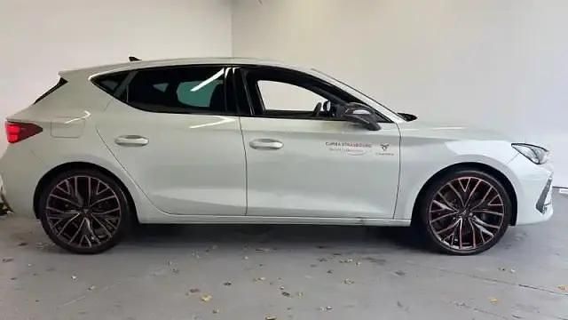 Occasion Cupra Leon 272 ch (200 kW) 2024 Gris taiga Berline