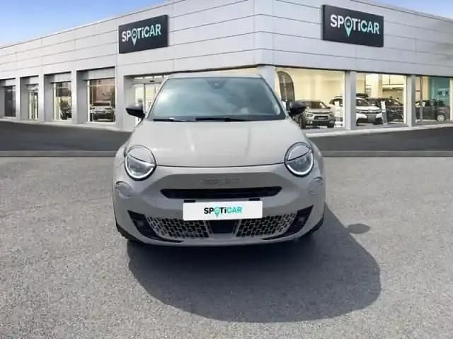 Nouvelle Fiat 600 La Prima 110 ch (80 kW) 2025 Sable earth métallisé SUV