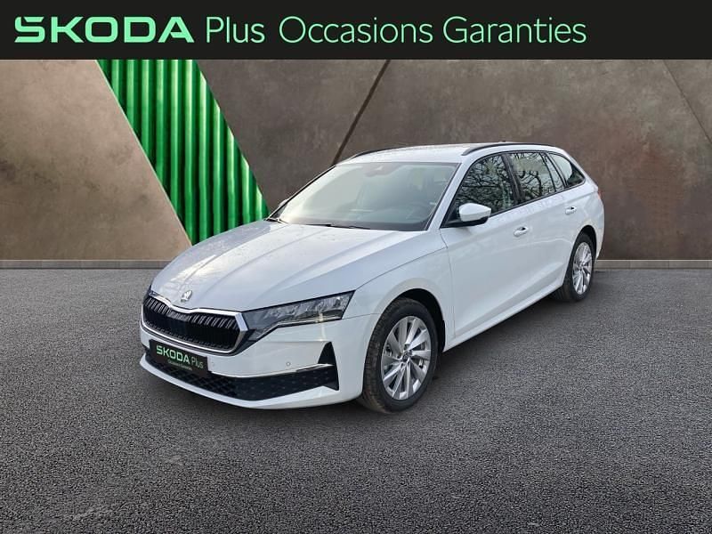 Blanc Utilisé 2025 Skoda Octavia Selection Break | 35 990 € (Prix assez cher) - Image 1/3