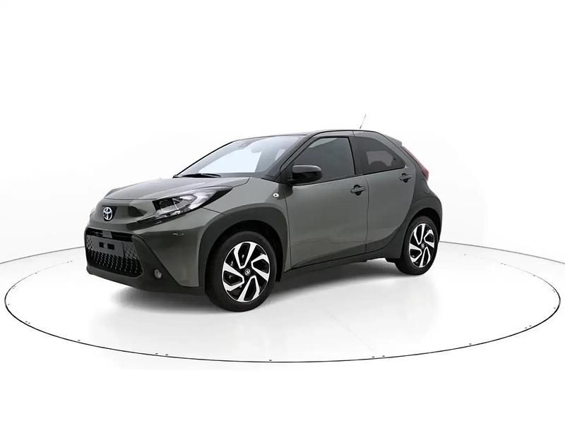 Vert Nouvelle 2025 Toyota Aygo Design Citadine | 17 900 € (Prix juste) - Image 1/4