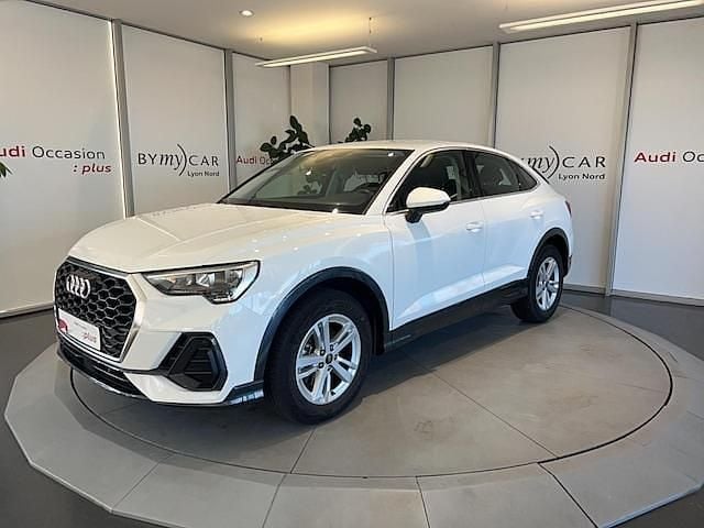 Blanc ibis Utilisé 2021 Audi Q3 Sportback Sport SUV | 29 637 € - Image 1/4