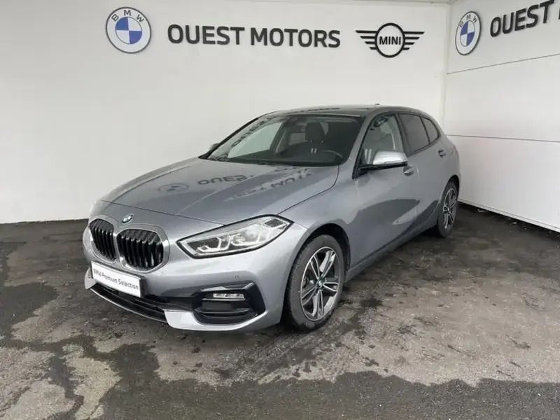 Gris Utilisé 2023 BMW 116 Sport Line Citadine | 31 590 € (Prix cher) - Image 1/4