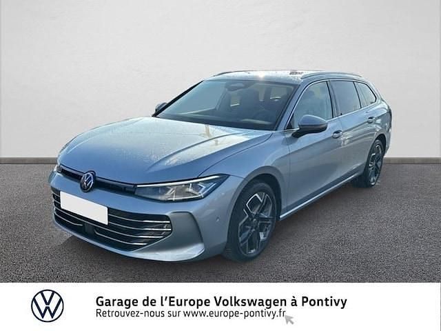 Utilisé 2024 VW Passat Elegance Break | 44 990 € - Image 1/4