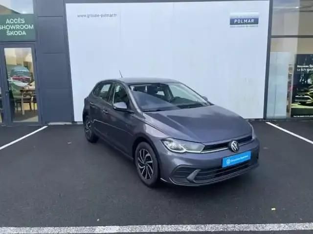 Gris cendré métallisé Occasion 2023 VW Polo Life Berline | 15 990 € (Bon prix) - Image 1/4