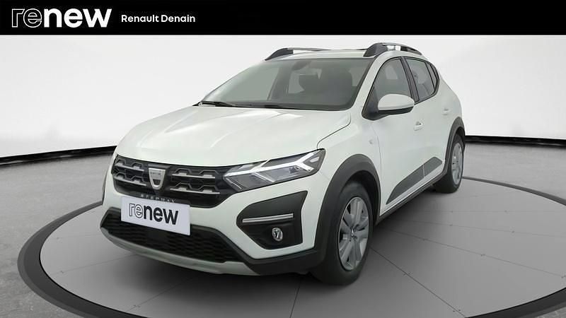 Blanc Utilisé 2022 Dacia Sandero Comfort Citadine | 12 999 € (Prix juste) - Image 1/4