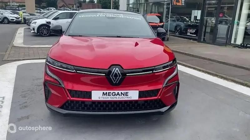 Biton Utilisé 2024 Renault Mégane Iconic SUV | 36 899 € (Prix cher) - Image 1/4