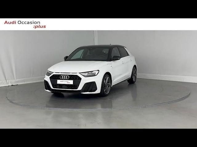 Blanc glacier métallisé noir mythe métallisé Utilisé 2025 Audi A1 Sportback S-line plus Citadine | 30 499 € (Prix cher) - Image 1/4