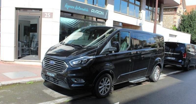 Utilisé 2018 Ford Tourneo Titanium Van | 19 990 € - Image 1/4