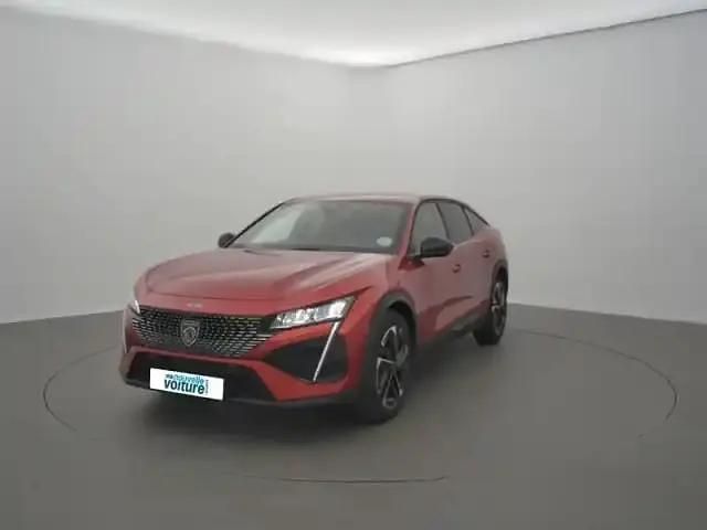 Peinture vernis rouge elixir Occasion 2023 Peugeot 408 S Berline | 23 990 € (Prix juste) - Image 1/4