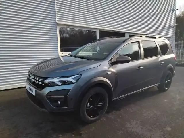 Gris schiste Nouvelle 2025 Dacia Jogger Monospace | 25 990 € (Prix juste) - Image 1/4