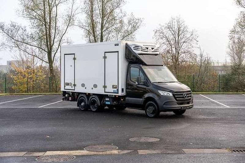 Occasion Mercedes Sprinter 190 ch (139 kW) 2024 Noir Van