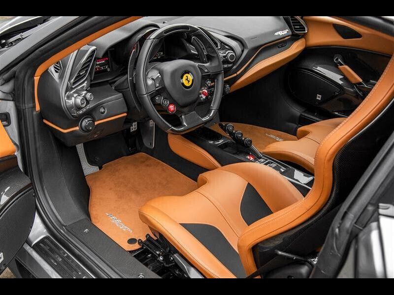 Occasion Ferrari 488 720 ch (529 kW) 2020 Gris Cabriolet
