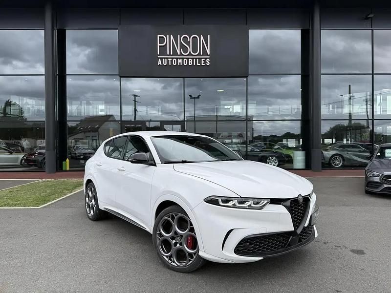 Blanc Utilisé 2024 Alfa Romeo Tonale SUV | 34 900 € - Image 1/4