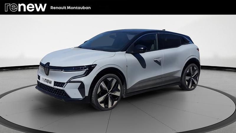 Gris Utilisé 2023 Renault Mégane Techno Berline | 26 990 € (Prix juste) - Image 1/4