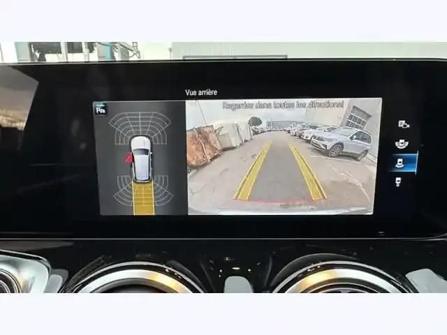 Occasion Mercedes GLB200 Business 2022 Gris montagne métallisé SUV