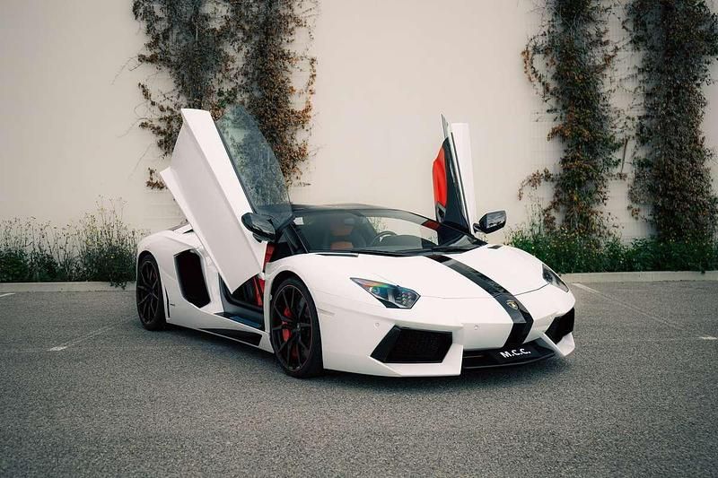 Occasion Lamborghini Aventador 700 ch (514 kW) 2014 Blanc Cabriolet