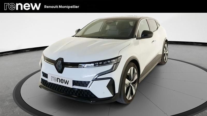 Blanc Utilisé 2022 Renault Mégane Techno Berline | 24 999 € (Prix juste) - Image 1/4