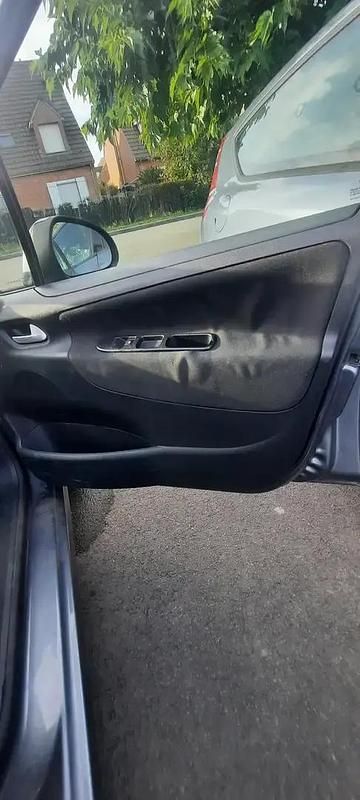 Occasion Peugeot 207 68 ch (50 kW) 2011 Gris Berline