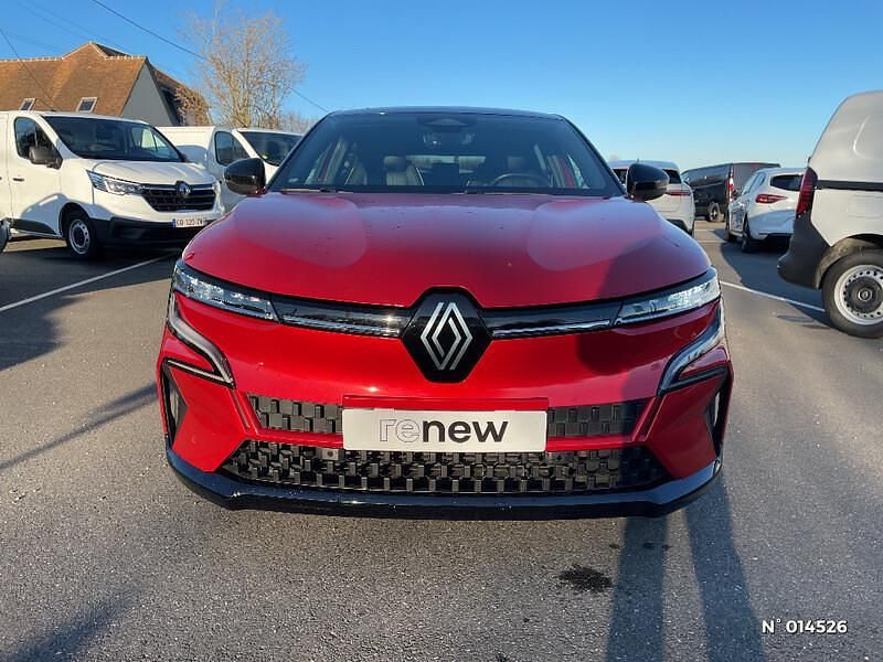Occasion Renault Megane E-Tech Iconic 161 kW (220 ch) 2023 Rouge Berline