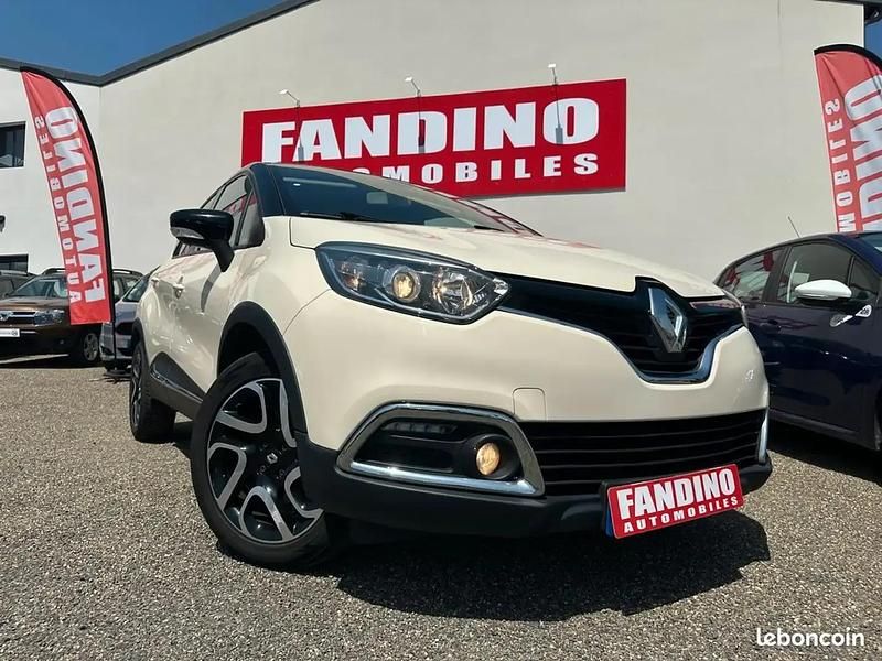 Beige Utilisé 2015 Renault Captur Business SUV | 8 990 € (Prix juste) - Image 1/4