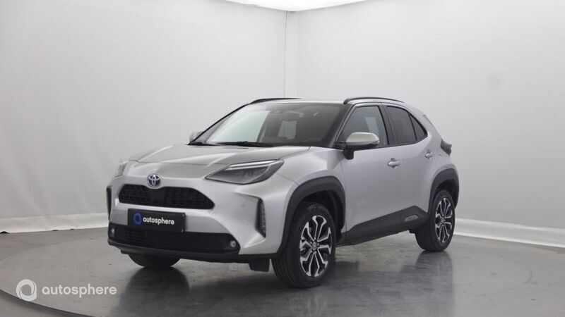 Gris Utilisé 2024 Toyota Yaris Cross Design SUV | 25 990 € (Prix juste) - Image 1/4