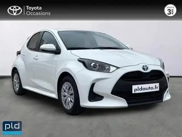Occasion Toyota Yaris Hybrid 116 ch (85 kW) 2023 Blanc Berline