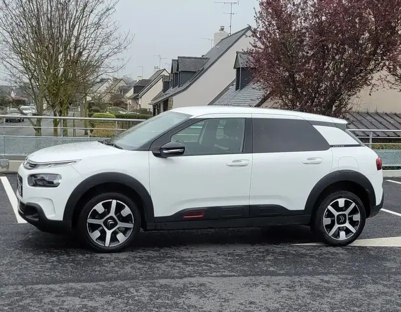 Blanc Utilisé 2019 Citroën C4 Cactus PureTech Citadine | 9 900 € (Bon prix) - Image 1/4