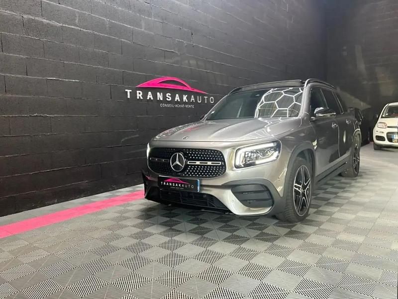 Gris Utilisé 2020 Mercedes GLB220 AMG line SUV | 37 490 € - Image 1/4