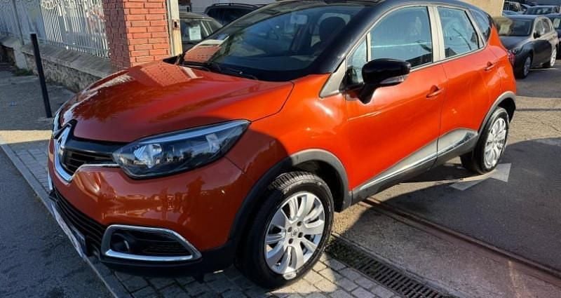 Utilisé 2017 Renault Captur Zen SUV | 10 490 € (Super prix) - Image 1/4